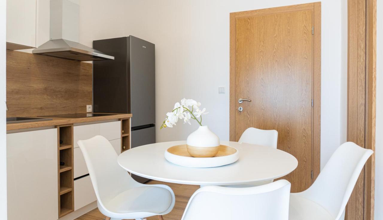Sea And Mountain View Apartments Duće Zewnętrze zdjęcie